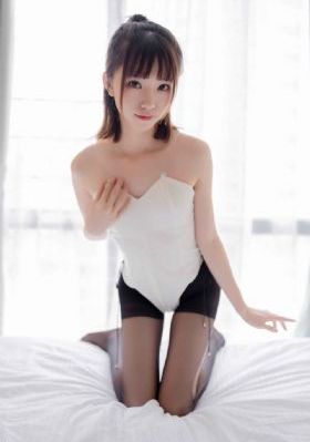 被老师摁在教室cao到爽_国产在线视频